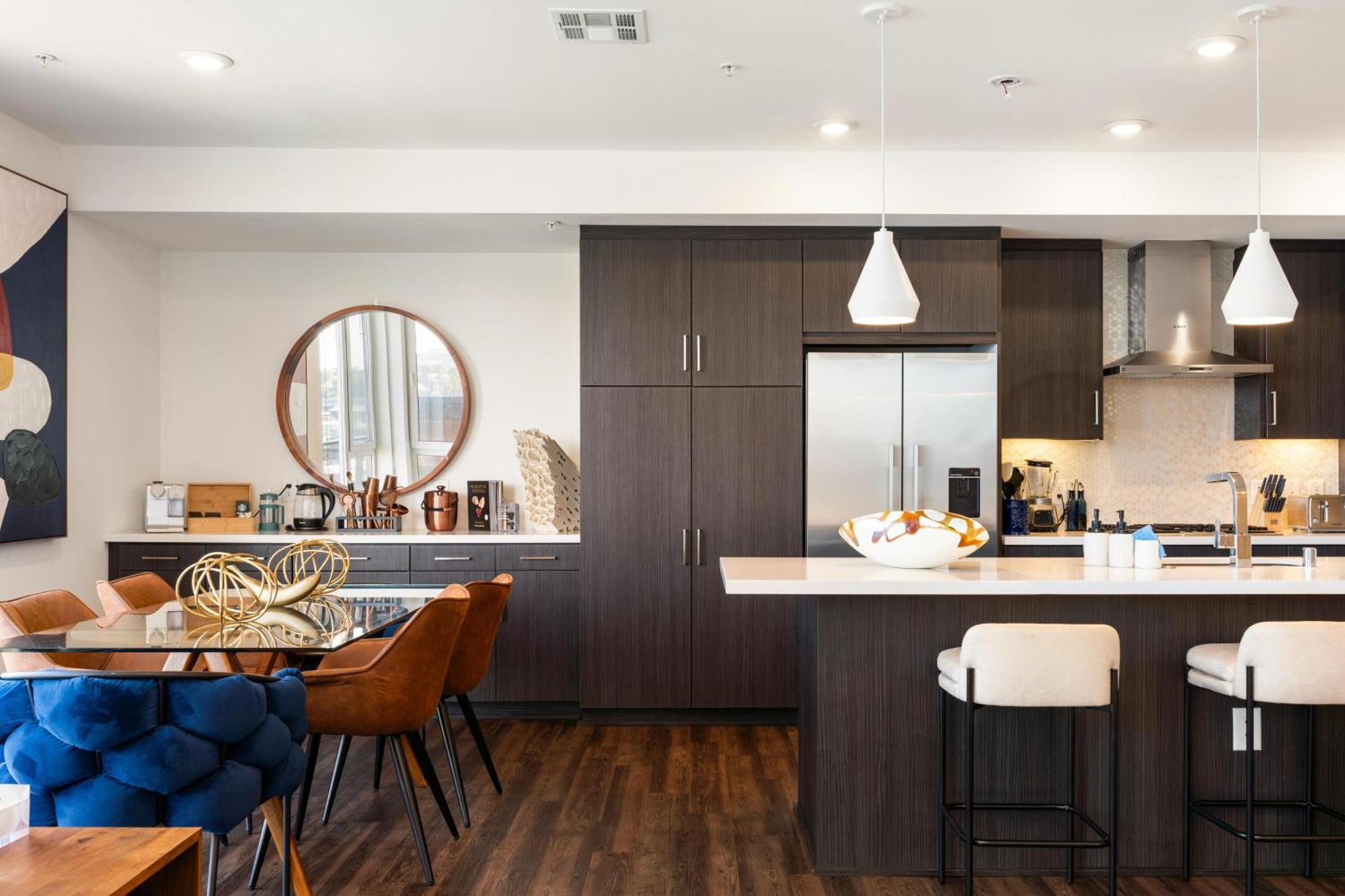Sky-high Elegance Waterfront Penthouse 4 Beds Los Ángeles