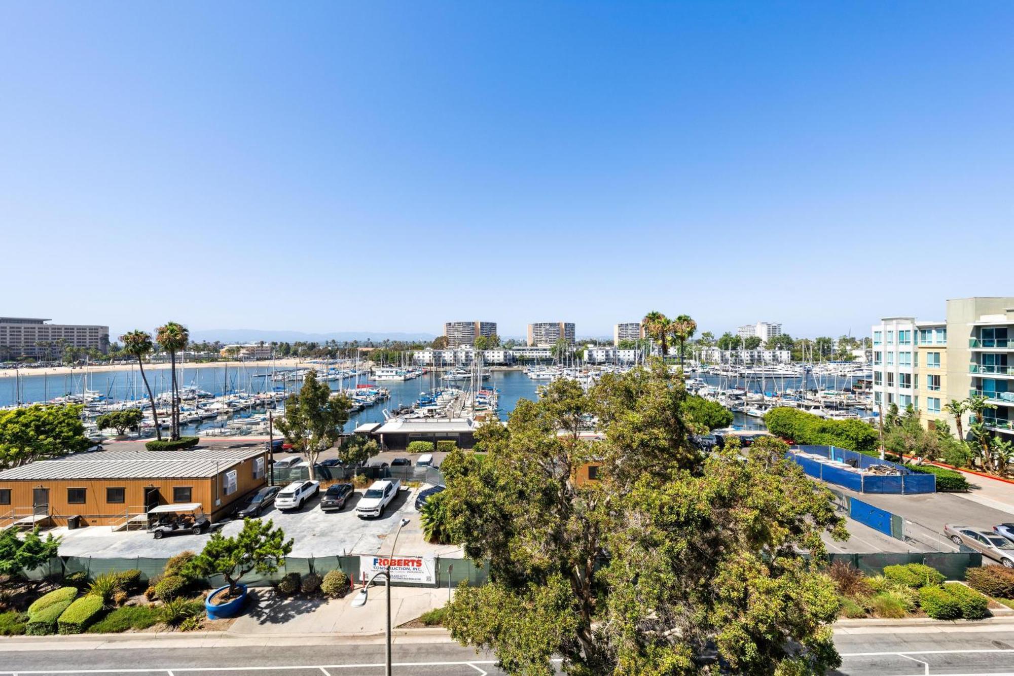 Sky-high Elegance Waterfront Penthouse 4 Beds Apartamento