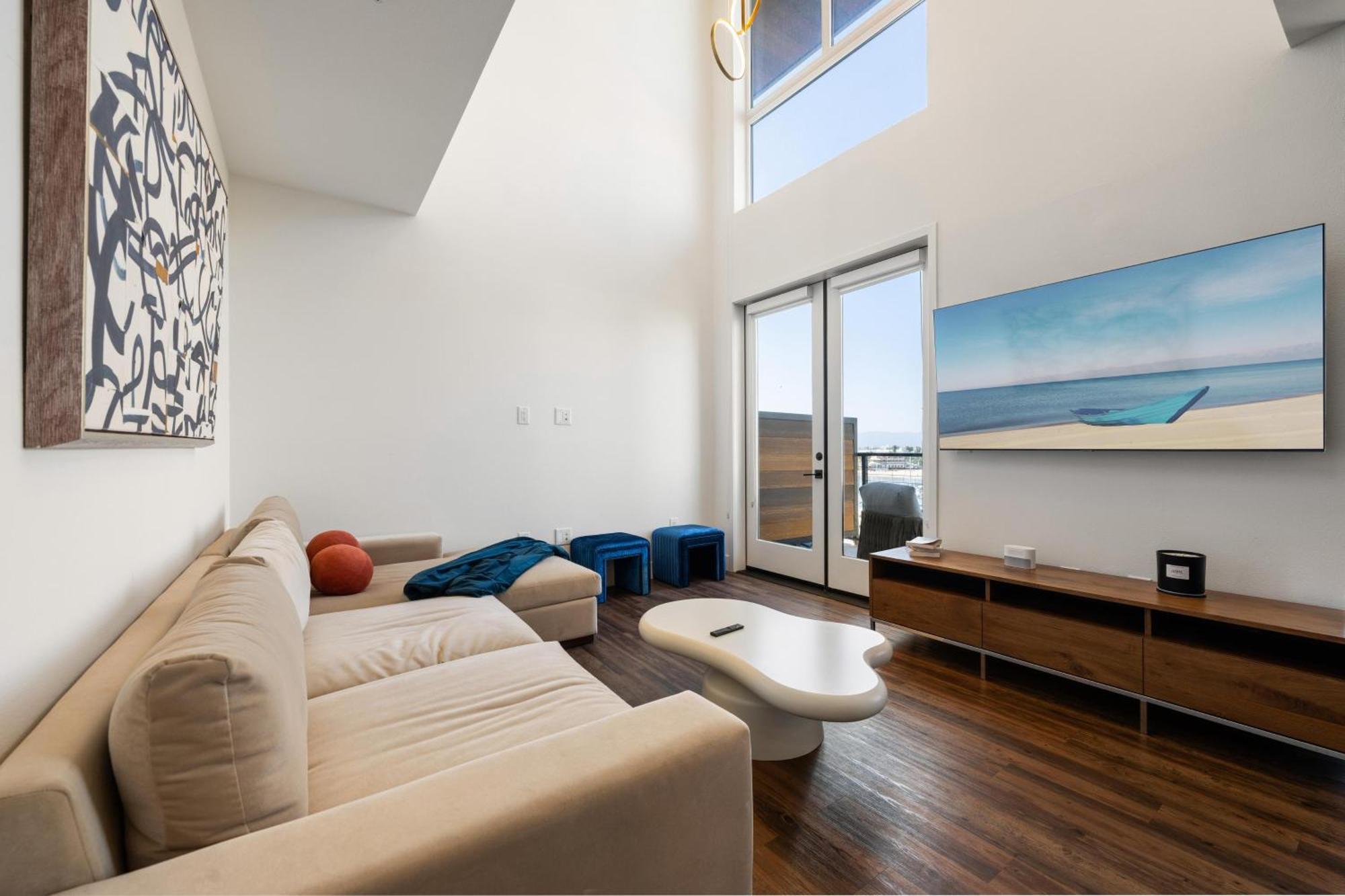 Sky-high Elegance Waterfront Penthouse 4 Beds * Los Ángeles